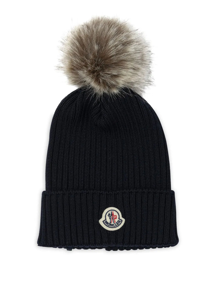 MONCLER WOMEN BEANIE IN BLACK